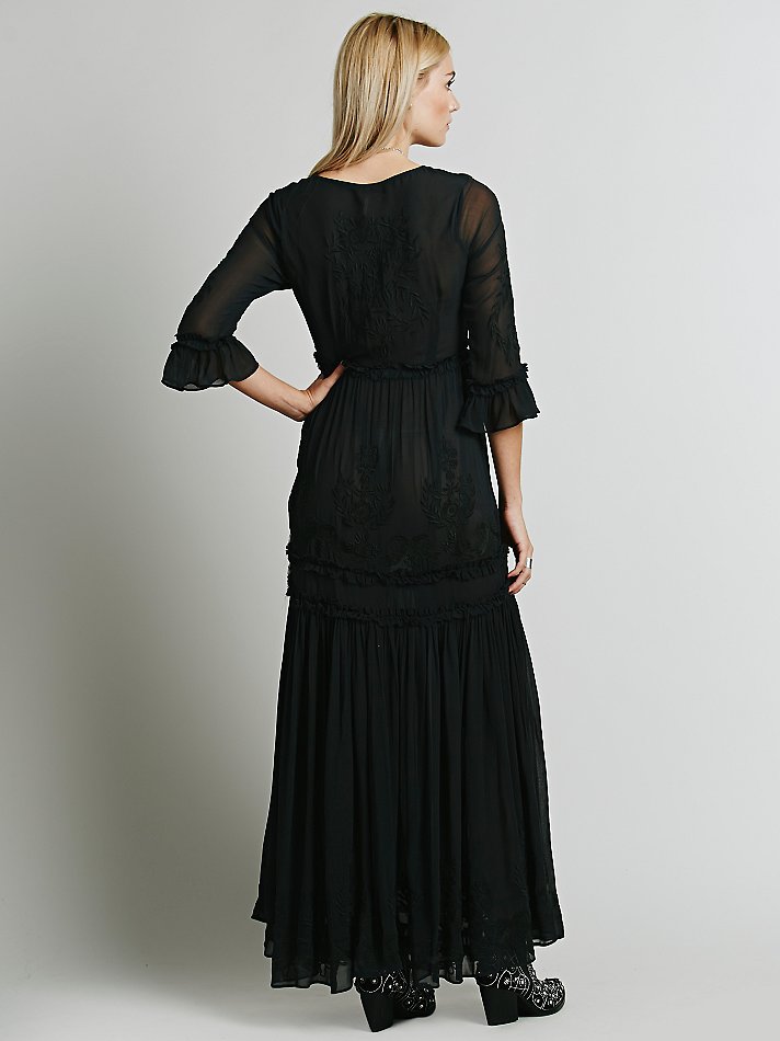 Elegant Bohemian Embroidered Long Dress