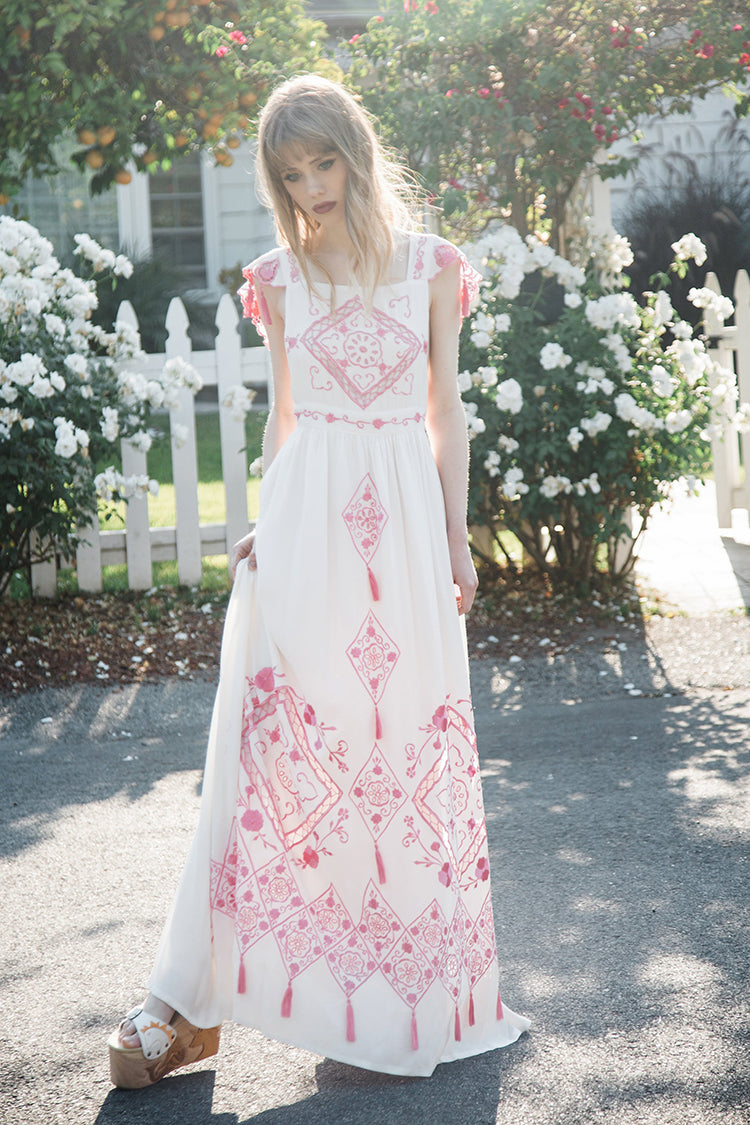 White Embroidery Hollow Tassel Decoration Dress