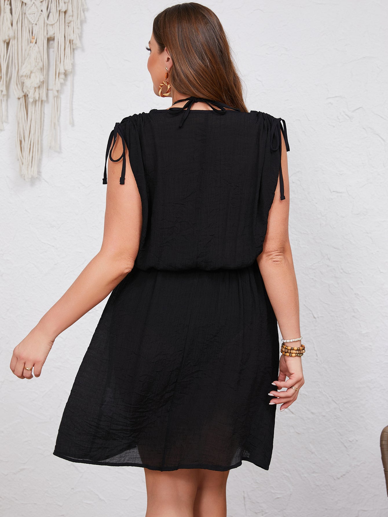 Black Sleeveless Curvy Cover-up