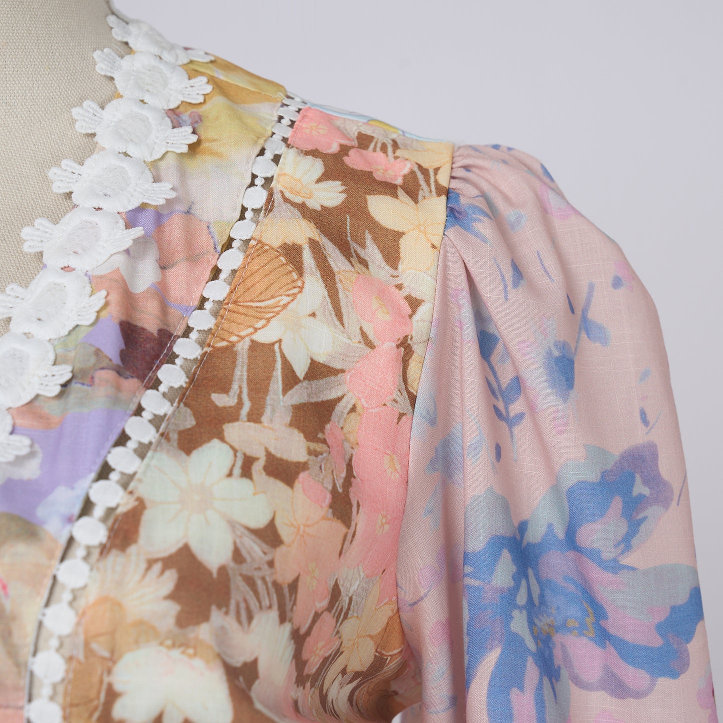 Vacation Style V-neck Lantern Sleeve Vintage Dress
