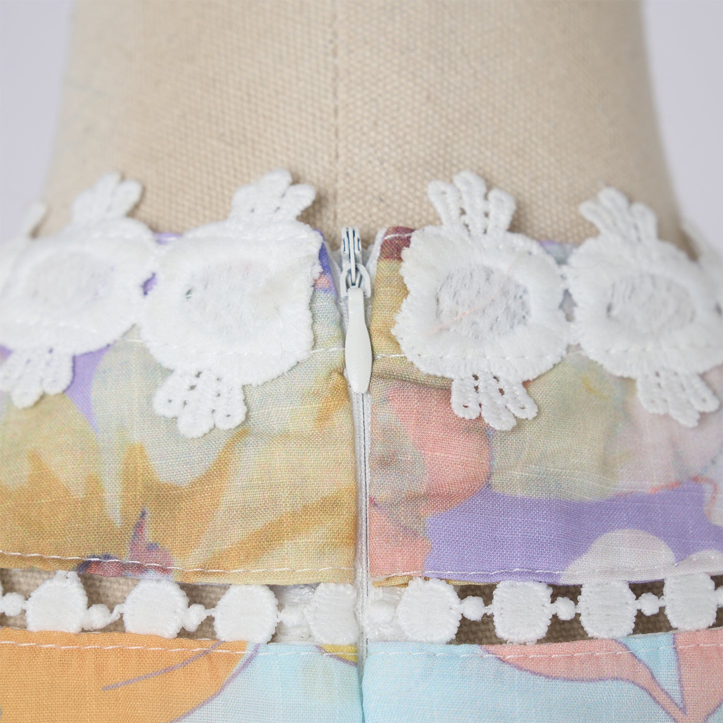 Vacation Style V-neck Lantern Sleeve Vintage Dress