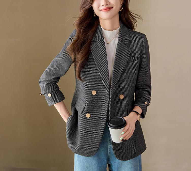 Woolen Mid Length Blazer