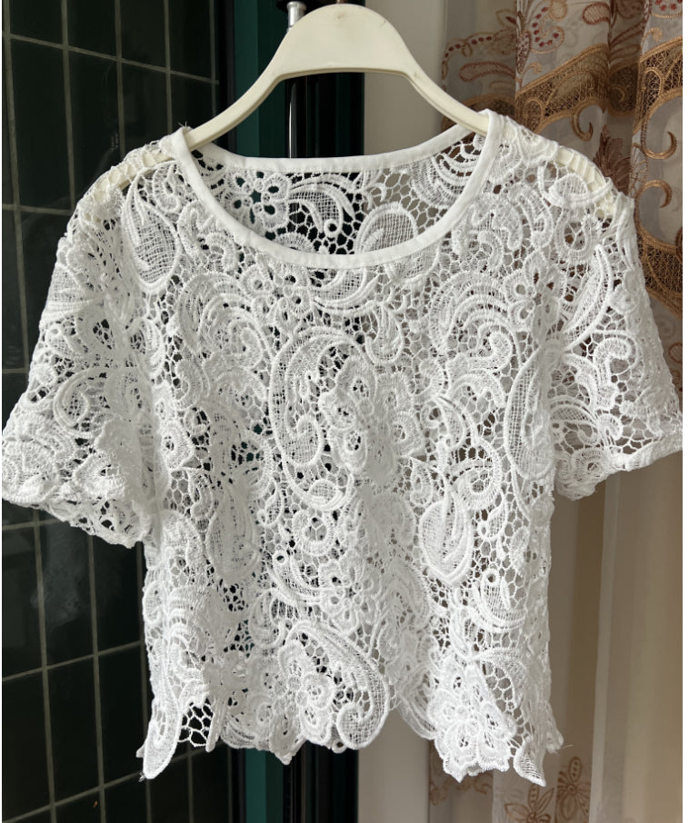 Lace Round Neck Blouse