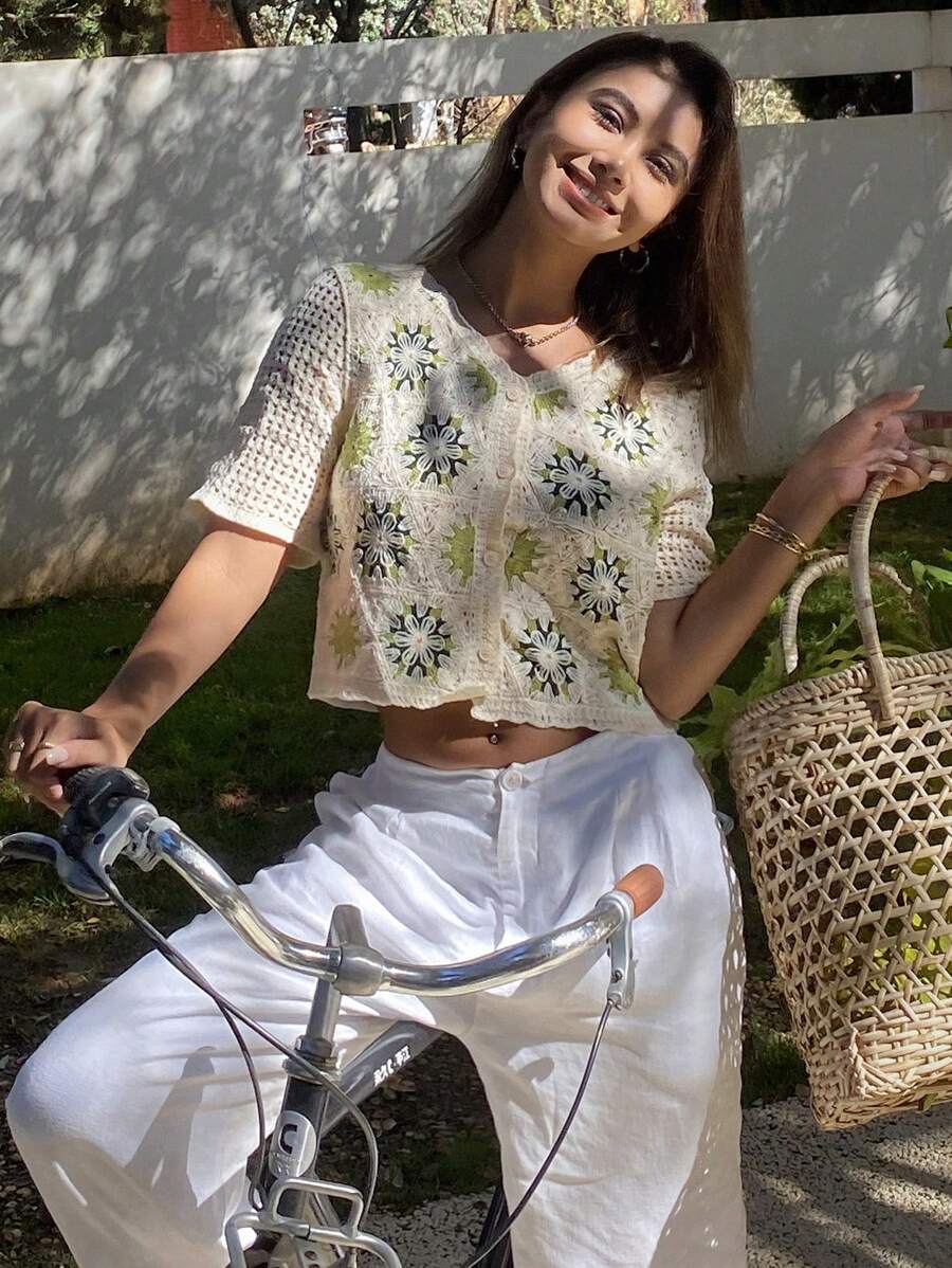 Crocheted V -neck Short Sleeved Knitted Top