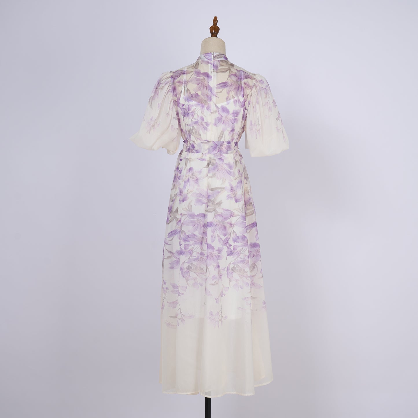 Elegant Short Sleeved Long Dress With Printed Pattern