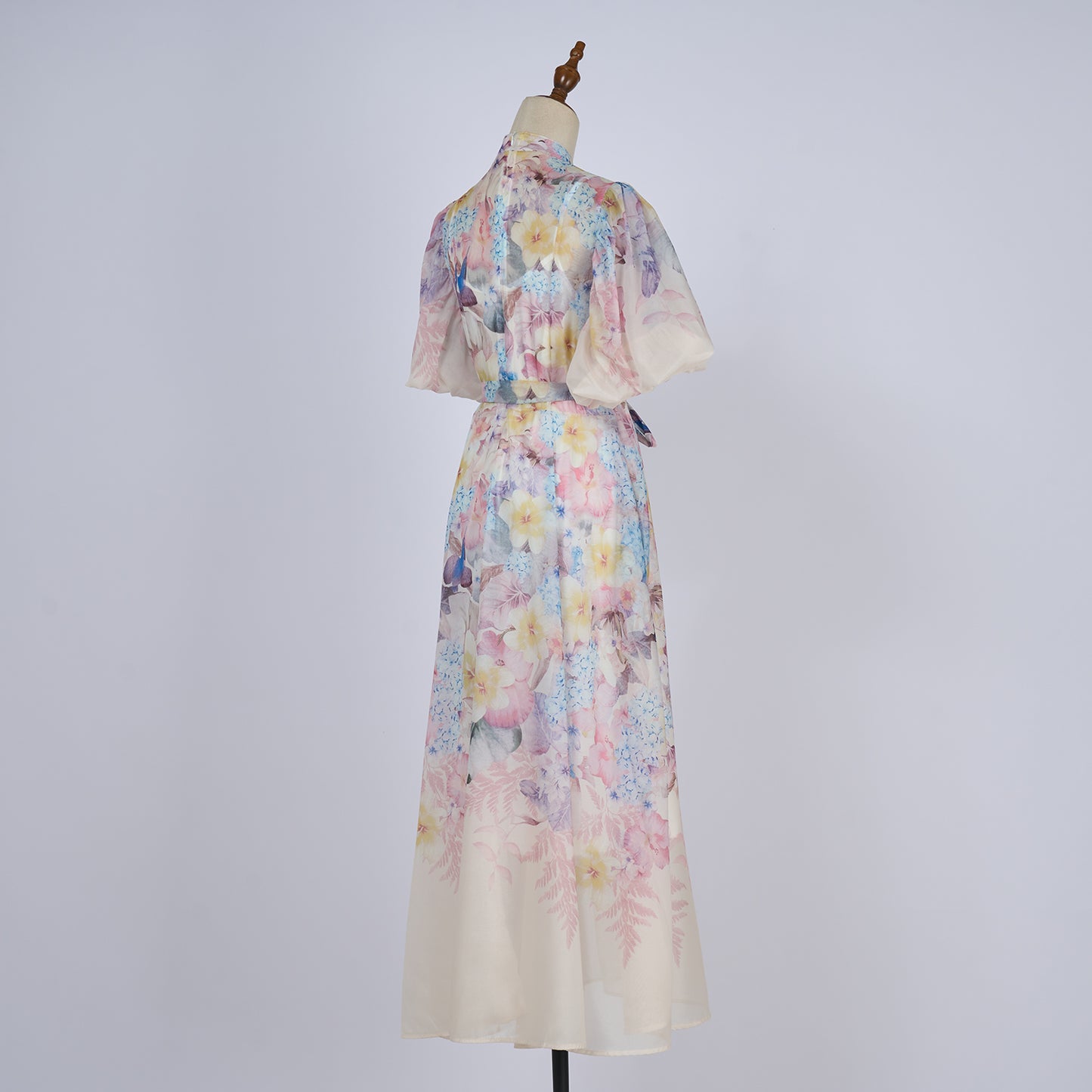 Lady Elegant Short Sleeved Dress
