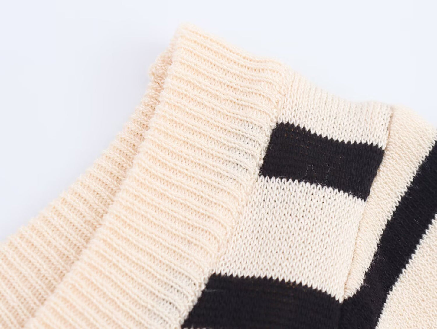 Stylish Simple round neck Striped knitted Top