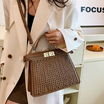 Woven Large Capacity Handbag