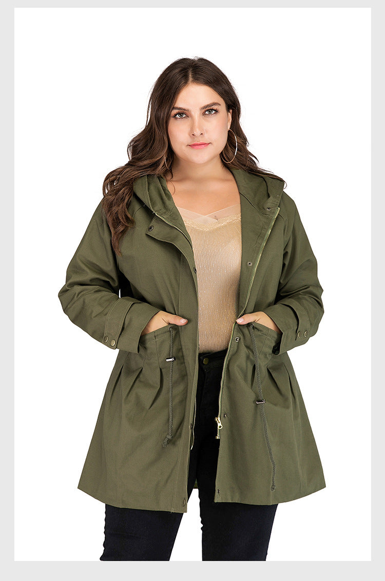 Abrigo anorak verde militar adelgazante con cintura media