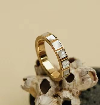 Small Square White Lip Shell Ring