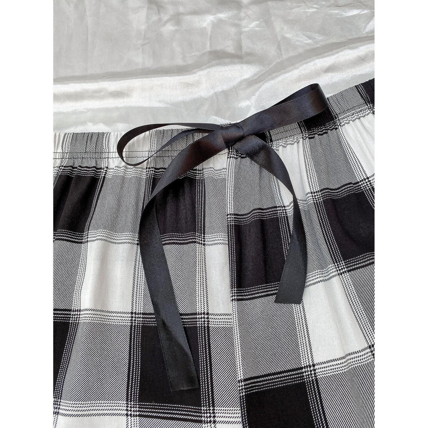 Plus Size Plaid Drawstring Shorts