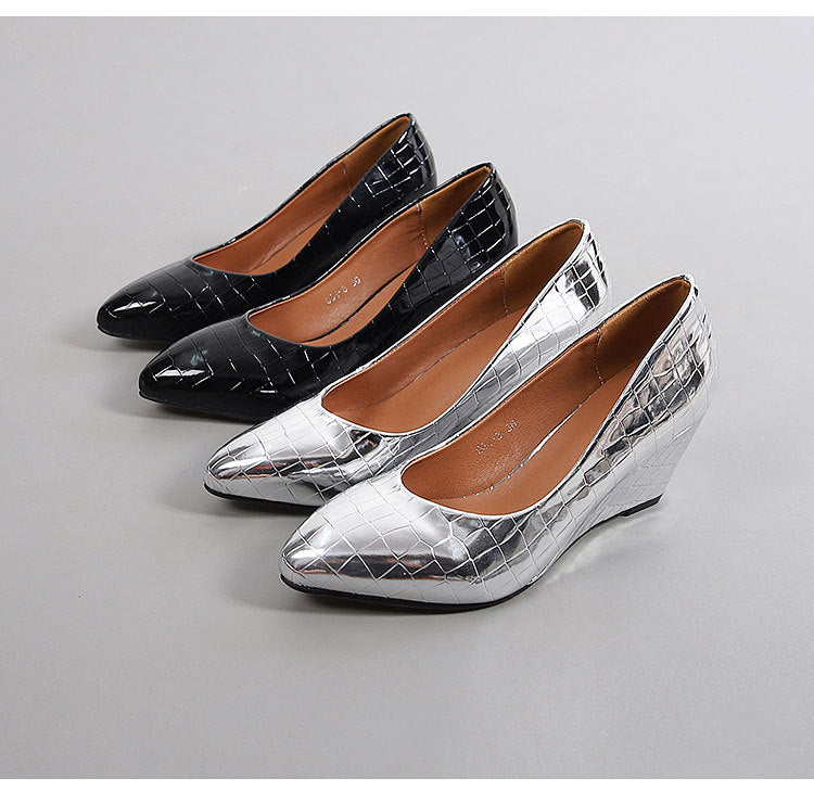 Pointed Work Wedges