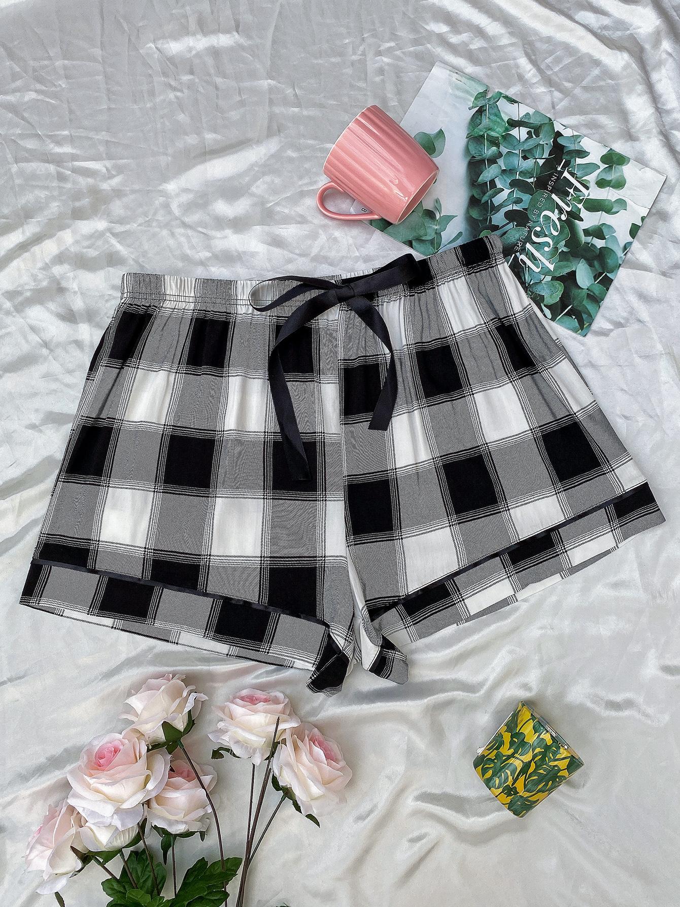 Plus Size Plaid Drawstring Shorts