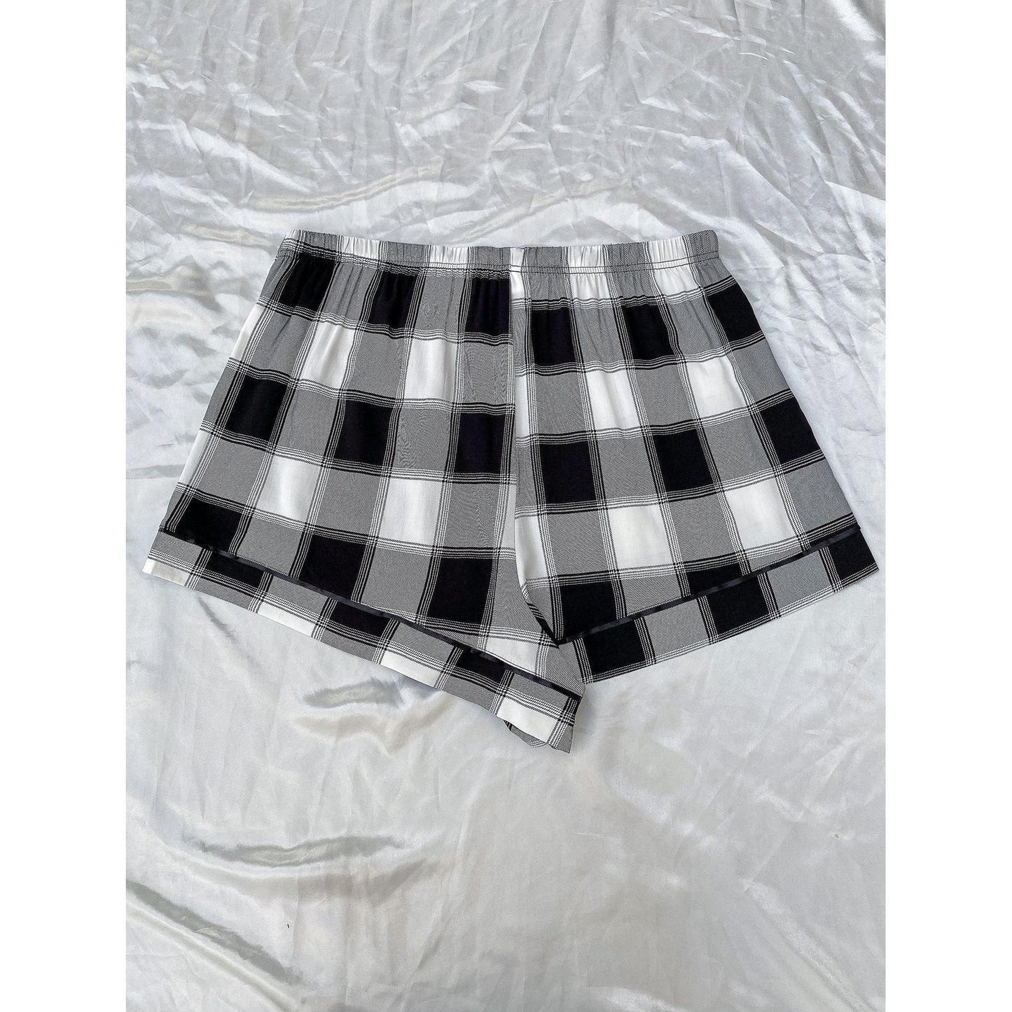 Plus Size Plaid Drawstring Shorts