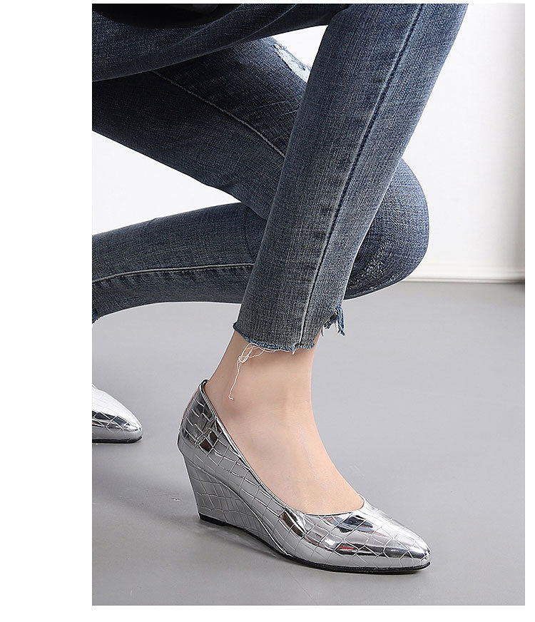 Pointed Work Wedges