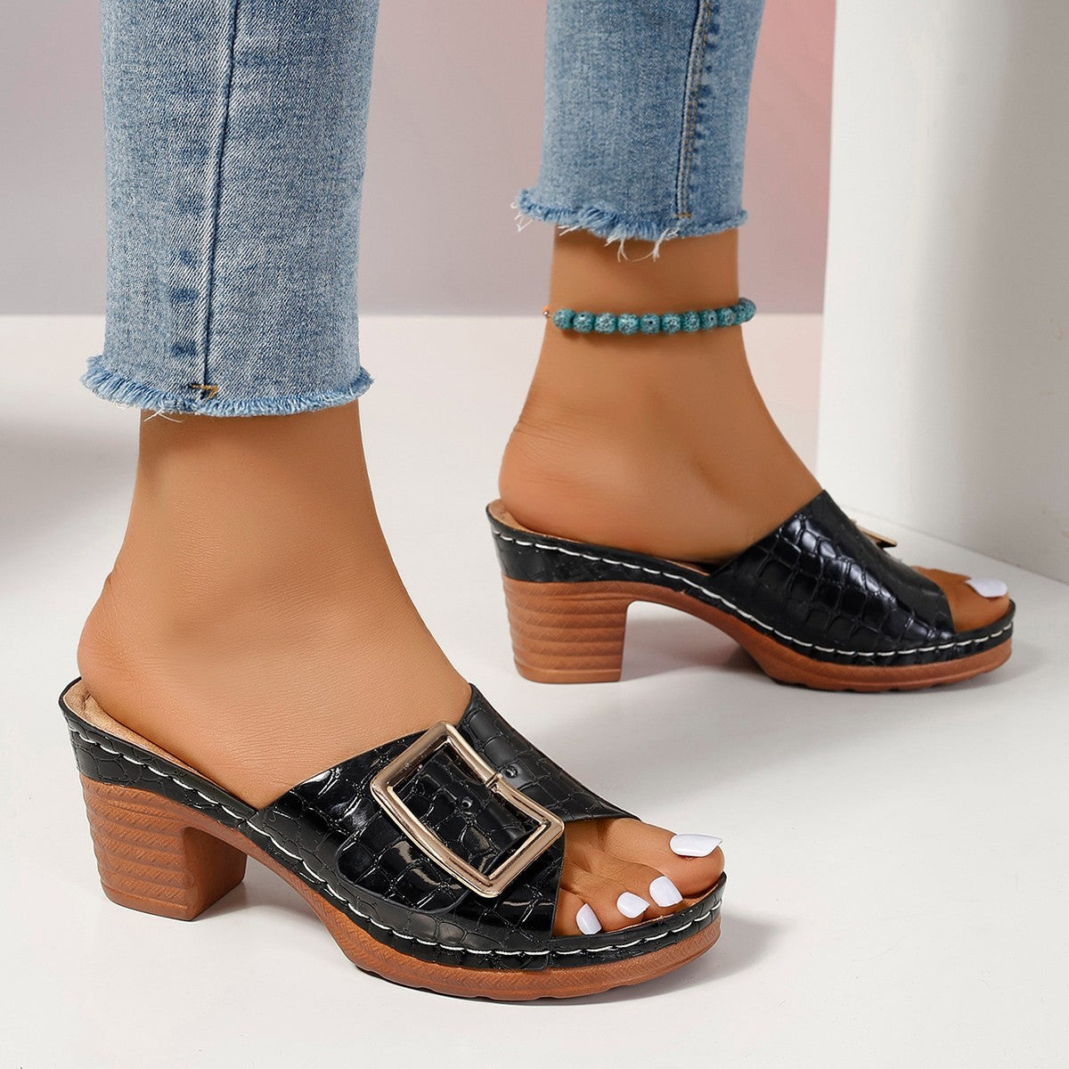 Thick Heel V Cut Peep Toe Sandals