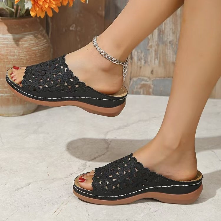 Simple Floral Cutout Lightweight Beach Sandals