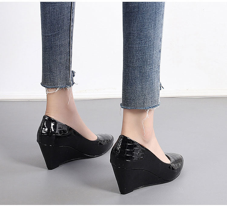 Pointed Work Wedges