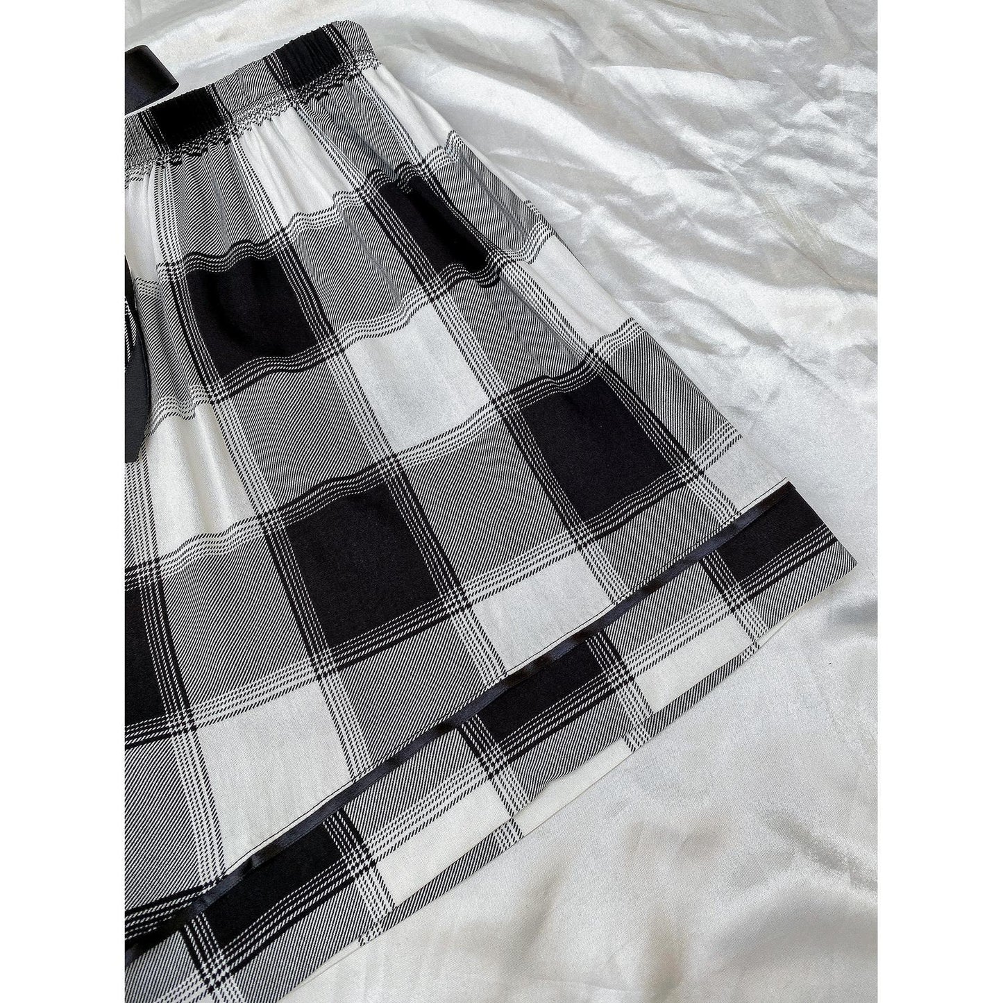 Plus Size Plaid Drawstring Shorts