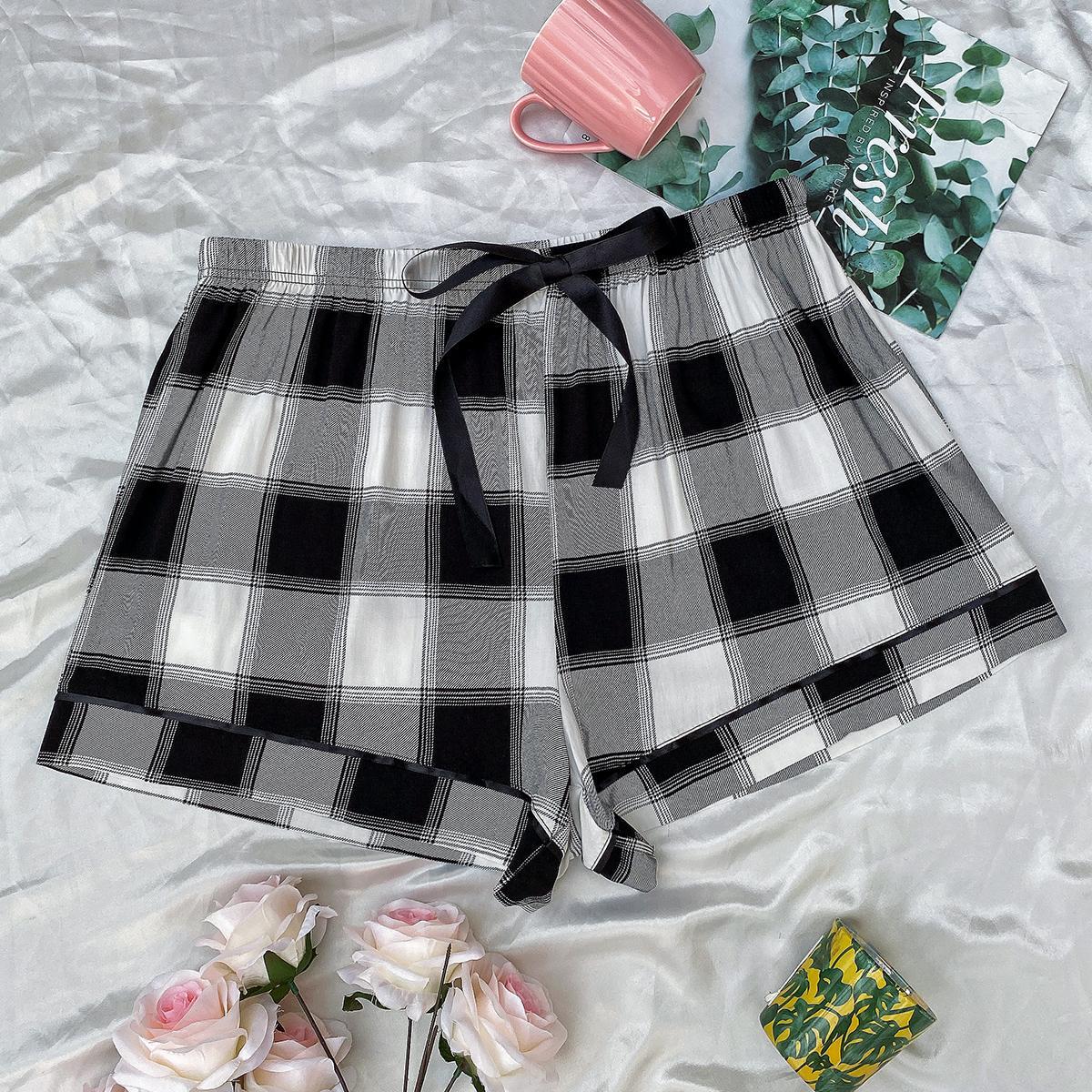 Plus Size Plaid Drawstring Shorts