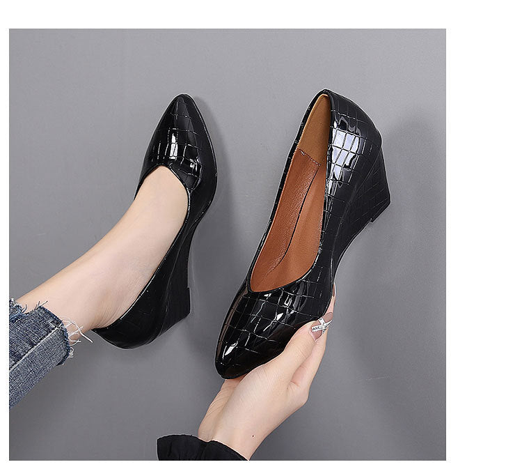 Pointed Work Wedges