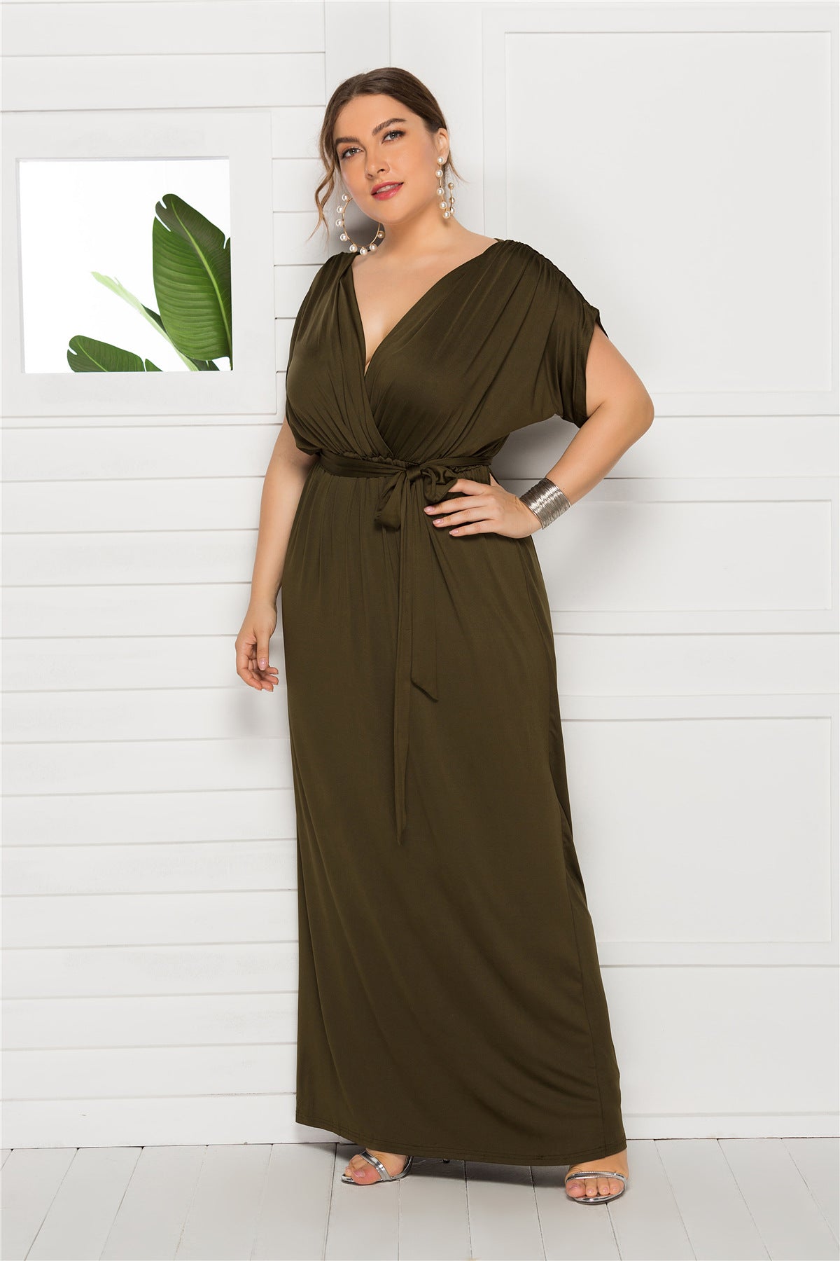 Oona Curvy Dress