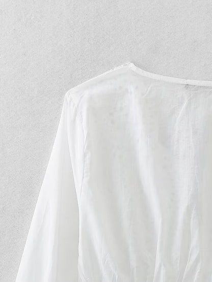 Lace V-neck Embroidery Short Blouse