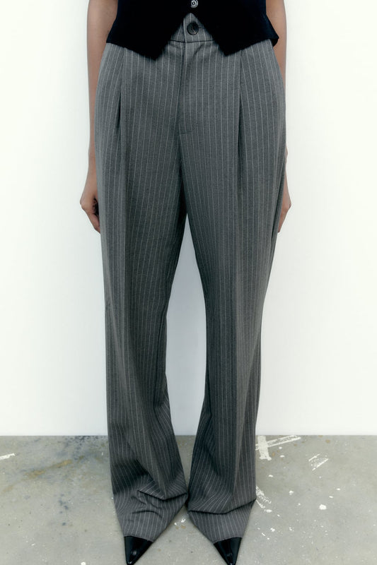 Loose Front Pleated High Waisted Trousers