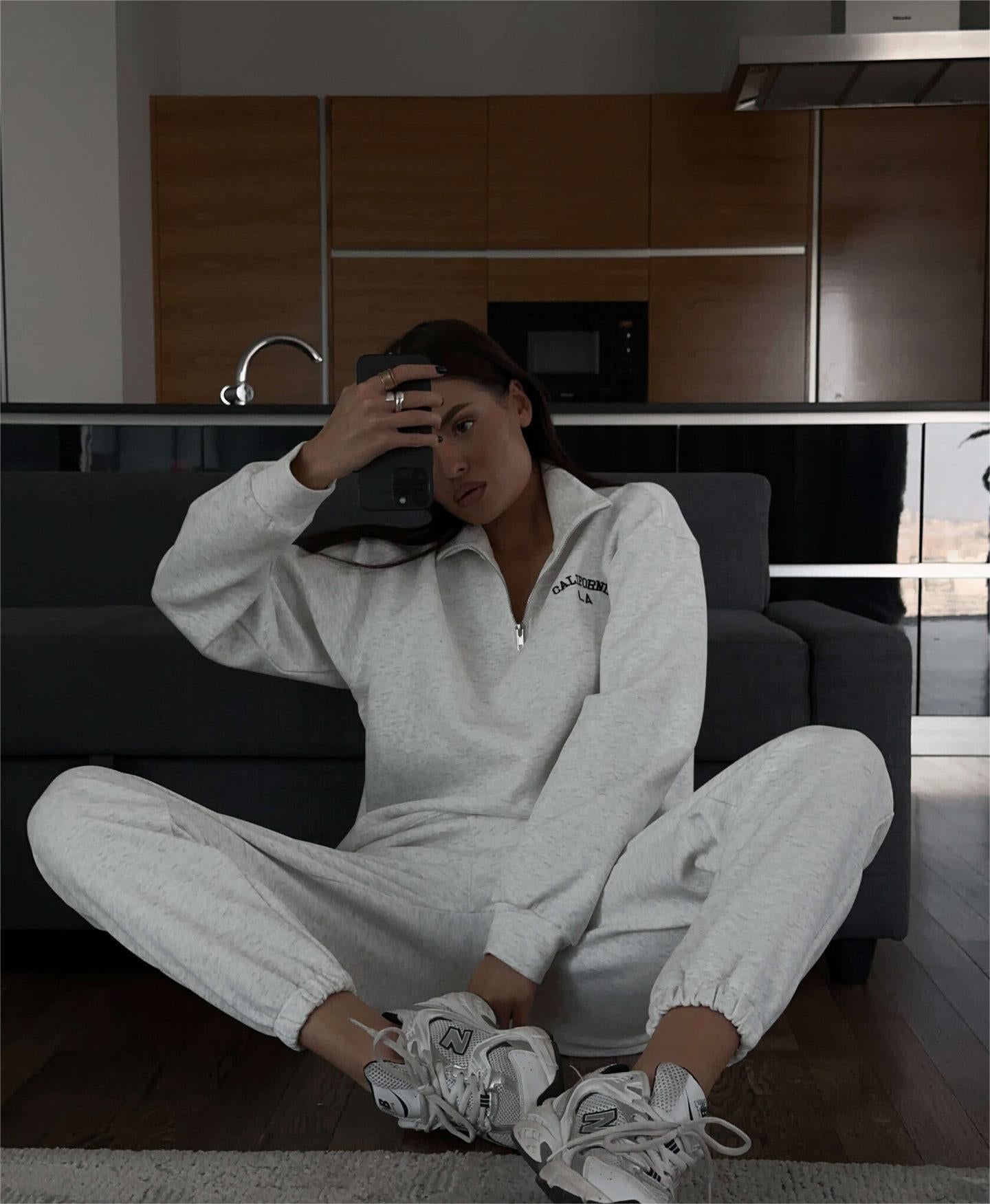 Fleece Lined Half Zipper Collared Sweatshirt