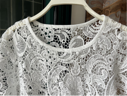 Lace Round Neck Blouse