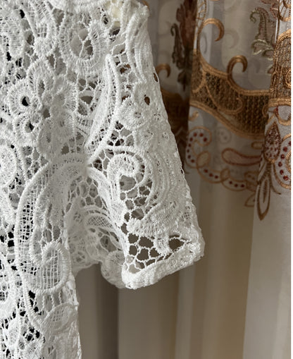 Lace Round Neck Blouse