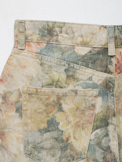 Slim Floral Printed Mid Waist Shorts