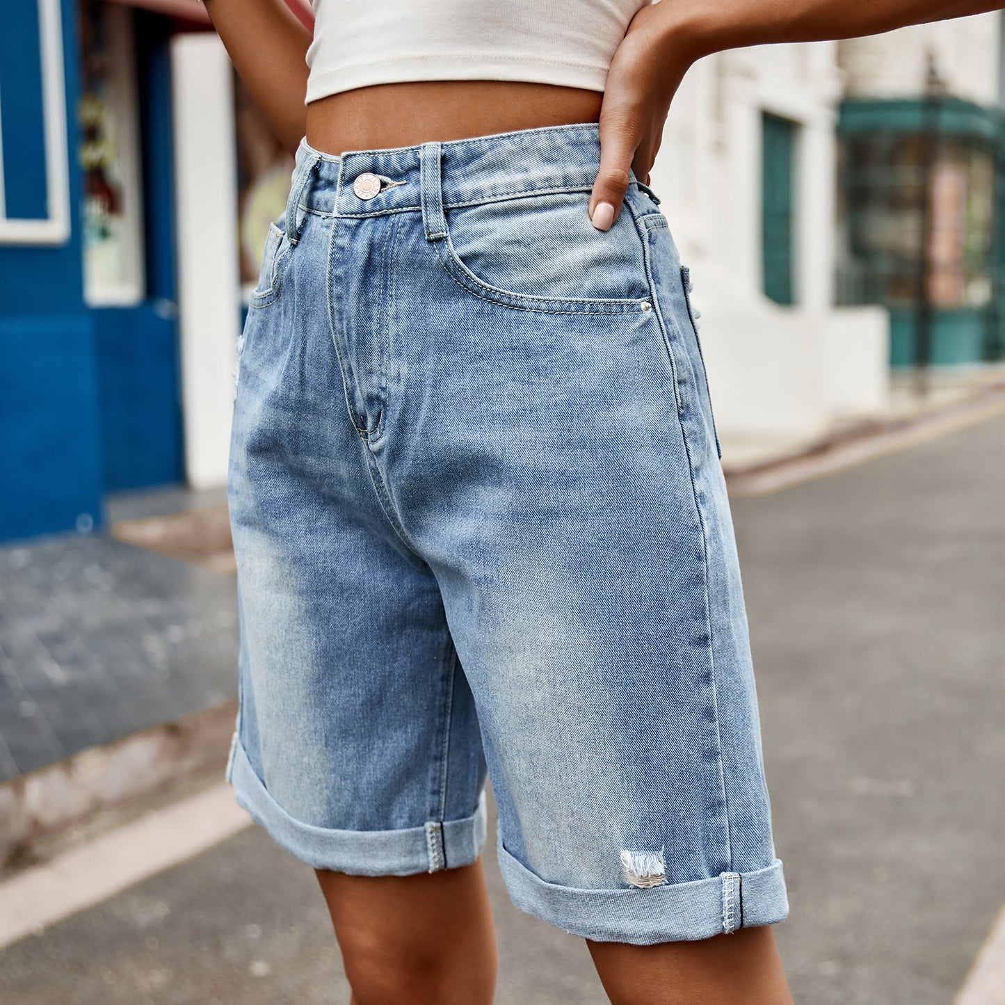 Loose Ripped Five Point Denim Shorts