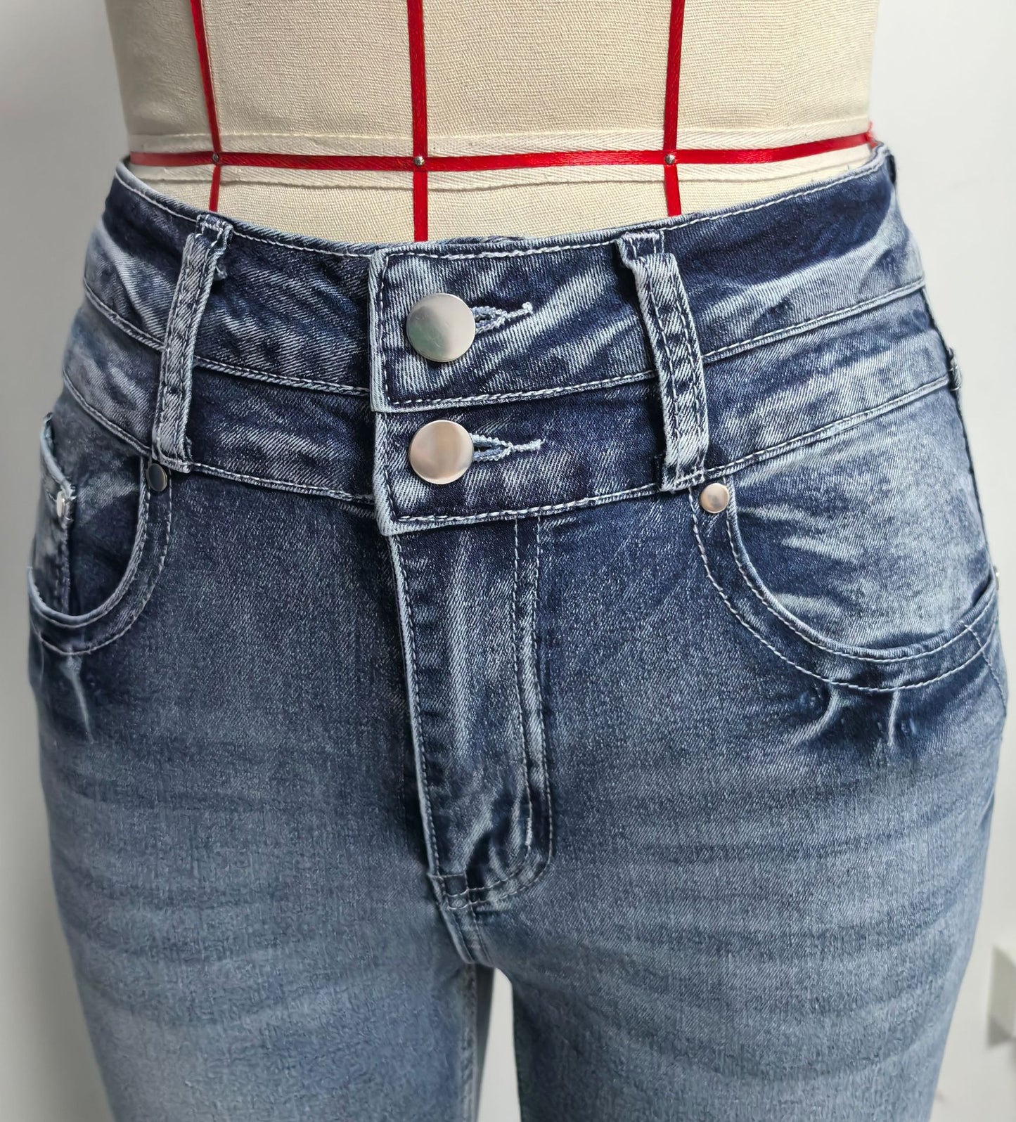 Back Pocket Embroidered Jeans