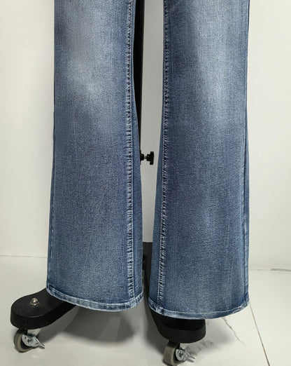 Back Pocket Embroidered Jeans
