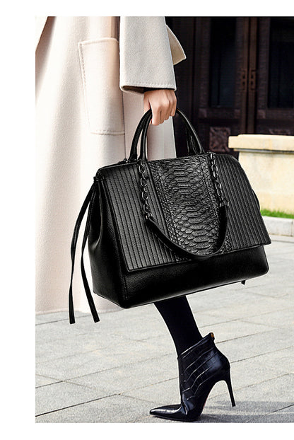 Heron Cay Tote Bag