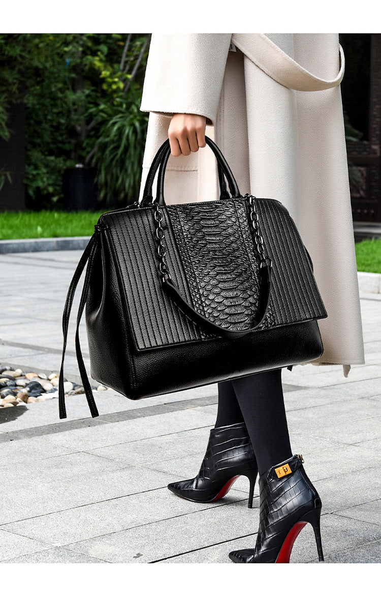 Heron Cay Tote Bag