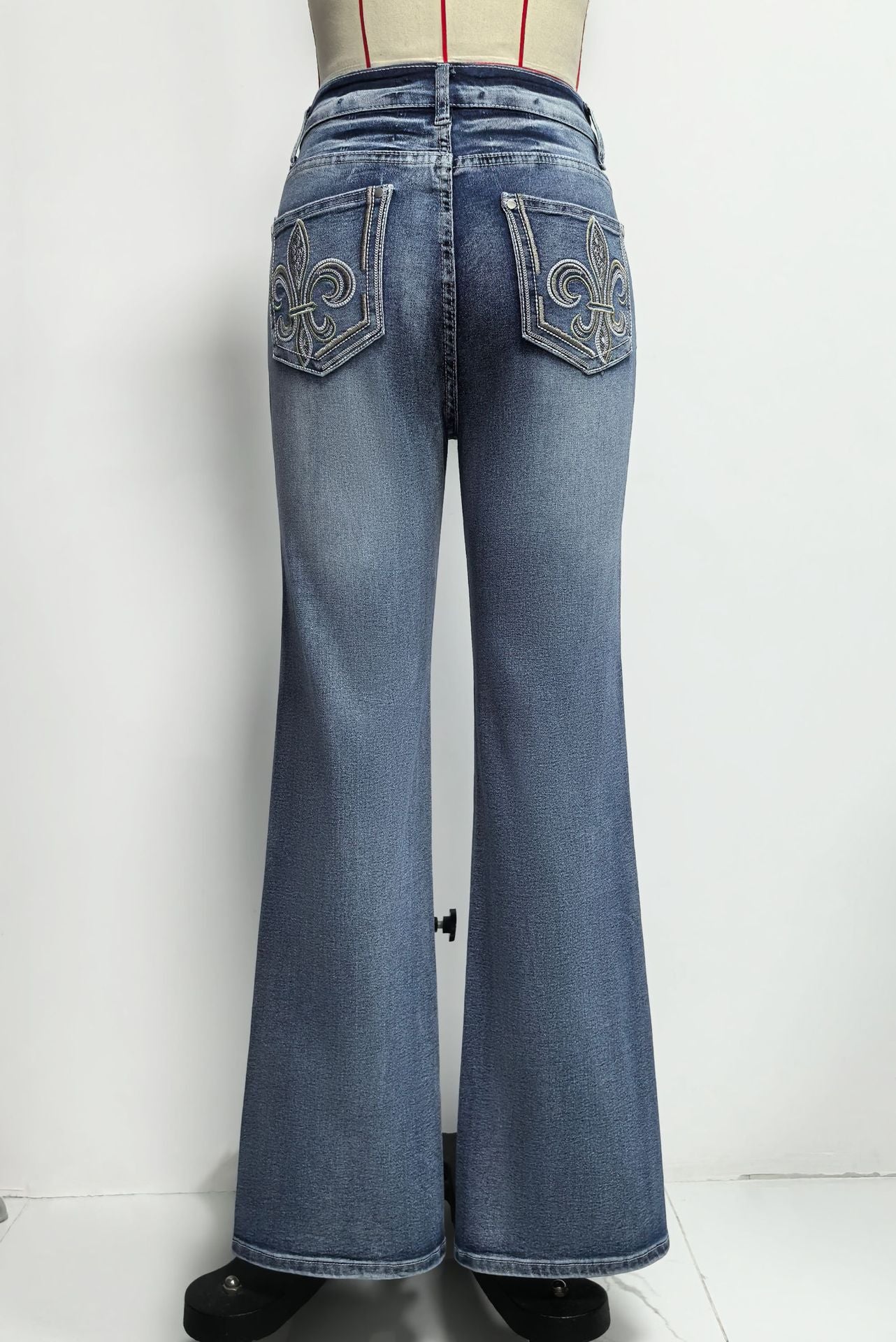 Back Pocket Embroidered Jeans