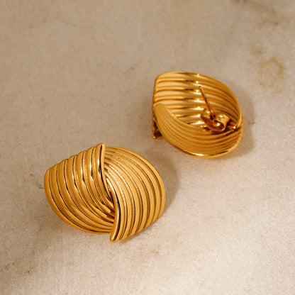 Striped Texture Staggered Studs