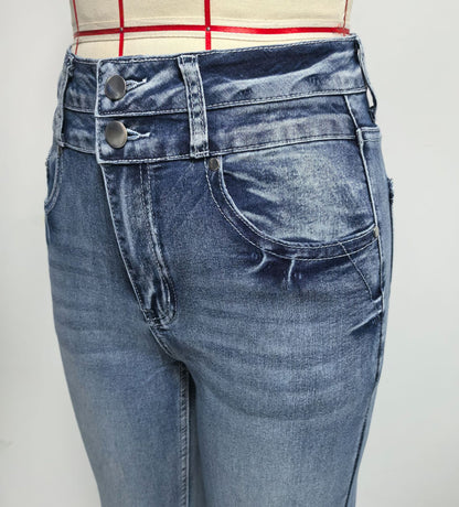 Back Pocket Embroidered Jeans