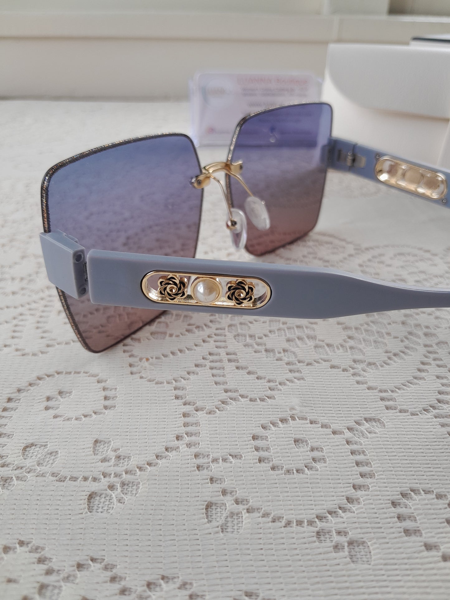 Square Frameless Sunglasses