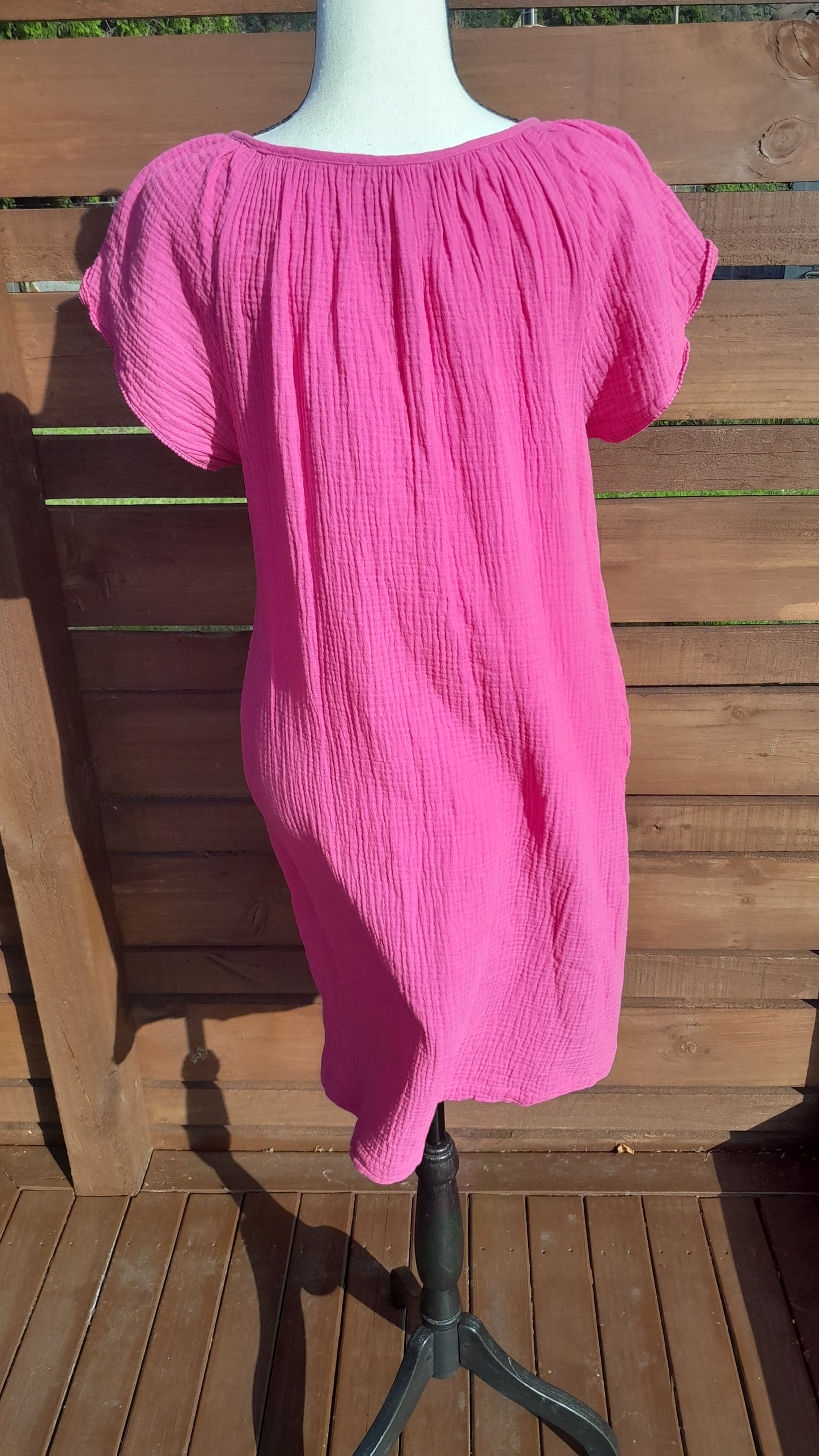 Soft Fuchsia Dress w/ Pockets, size 14